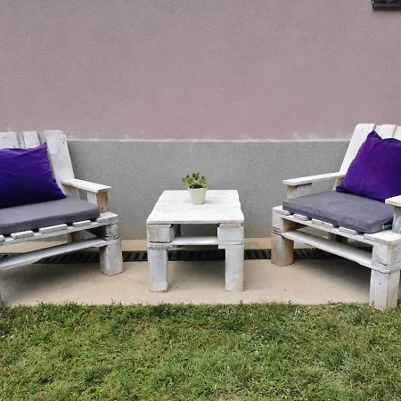 Apartmani La Grande Motte Vrdnik Exterior photo