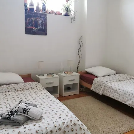 Apartmani La Grande Motte Vrdnik Exterior photo